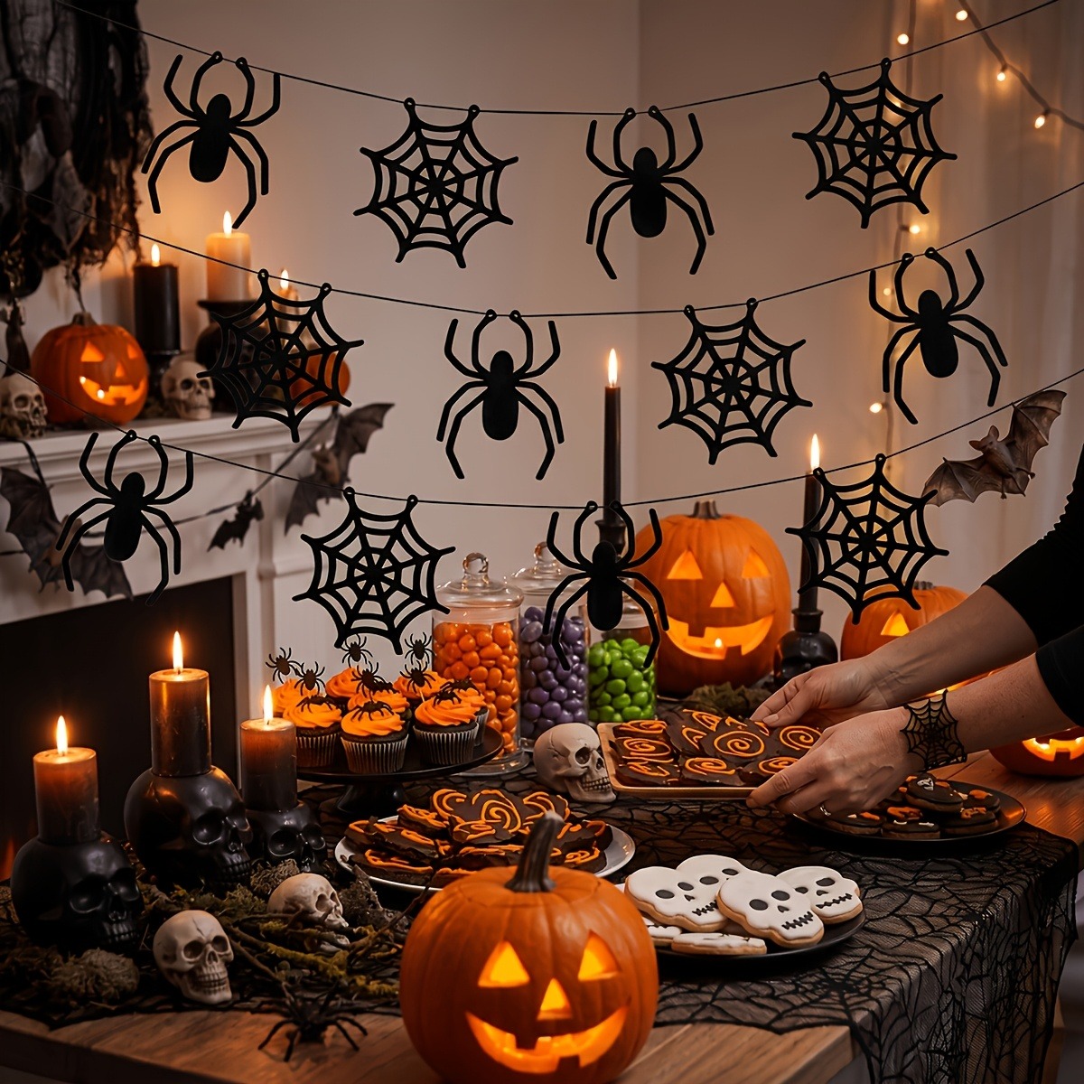 مجموعتان من أشرطة زينة شبكة ال - مراجعة Spider Web Halloween Decoration وسعره